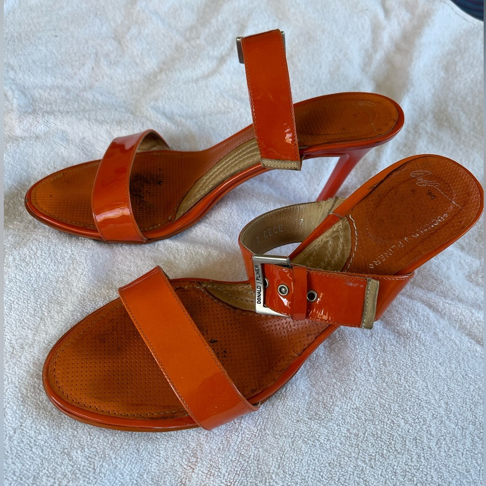 Donald J Pliner cece orange patent sandals, size 8